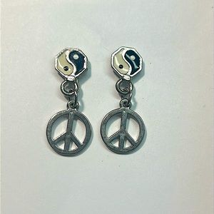 Earrings (yin and yang)